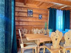 Willa z widokiem na góry i jezioro - prywatny basen, sauna, balia