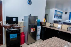 Godwins Apartment Ensuite,10mins to Airport,SGR and Malls