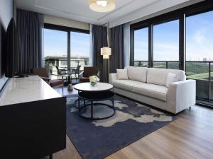 Movenpick Living Istanbul Camlivadi