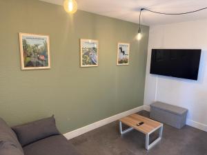 Maison avec Jardin 6 Couchages & Parking gratuit à proximité du Futuroscope