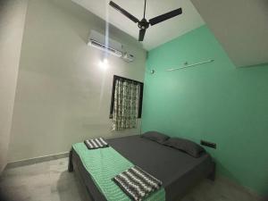 Shri Virajita - Budget AC 1 Bhk double bed