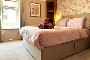 Bedfordshire Haven: 3-bedroom with Garden