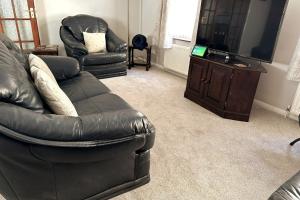 Bedfordshire Haven: 3-bedroom with Garden