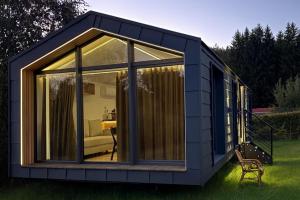 Familienfreundliches Designer Ferienhaus im Grünen an der Grenze zu Österreich I 5 Personen
