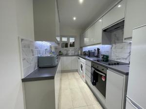 4 Bedroom Terraced House with Huge Garden