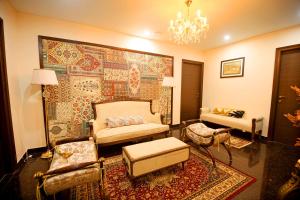 Palm Residences and Suites