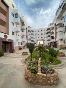 Modern Luxury Near Sela Park