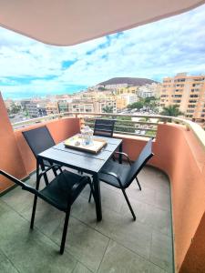 Two-Bedroom ,central,wifi,sea view