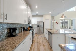 Family Pool Villa I Near Disney I 2 Free Clubhouses