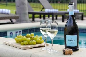 Magical Getaway Near Disney I Pool and Fun Room