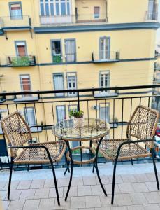 Arenaccia House Naples Center Welcome Wine