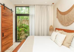 Eco Luxury with Garden Bathtub and Private Pool