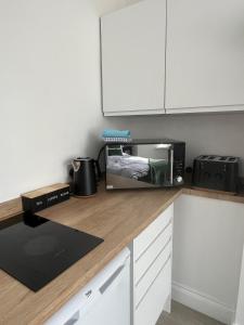 1st Floor 1 Bed Studio