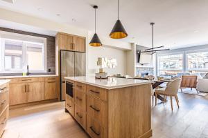Aurora Luxe - Stunning Townhouse Private Hot Tub