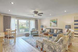 Lagoon Villa 9 - Superb Villa by Pool! Short Walk to Beach