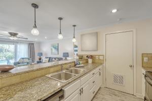 Lagoon Villa 9 - Superb Villa by Pool! Short Walk to Beach