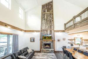 Fireside Ridge Blue Ridge Luxury cabin