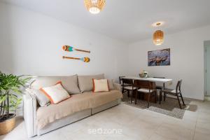 Apto c Churrasqueira a 230 m da Praia SHA0104