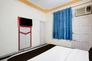Hotel O by OYO TAVIRA INN Sector 34 Metro Station