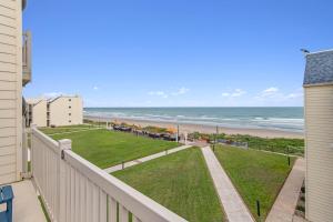 BahiaMar Luxury Oceanfront Oasis