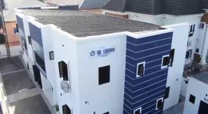 U I Luxury Apartment