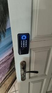 Ap Guaruja Praia Enseada 2 quartos 1 Banheiro , 5 cama solteiro 1 casal