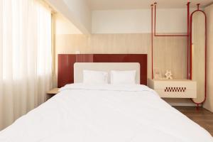 Central Zamalek three bedroom Apt