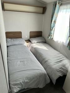 Blue Dolphin Holiday Park - Holiday Accommodation 18595