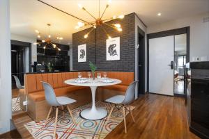 The Regent Flat Service