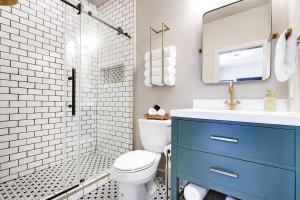 Hanger - A Birdy Vacation Rental