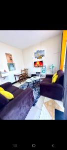 Hawls Apartment Polyview