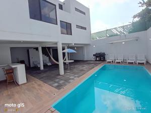 Casa Moderna c Alberca Climatizada 5 min Pirámides