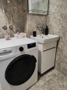 Konstantin Apartment