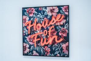 Minutes to the Coop Live Arena & Etihad Stadium - Free Parking w EV Charger