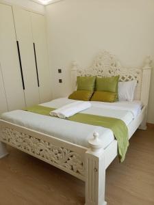 11th Floor One bedroom Apartment,heated pool and gym-Lavington