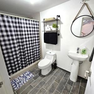 Vanes House Consulado