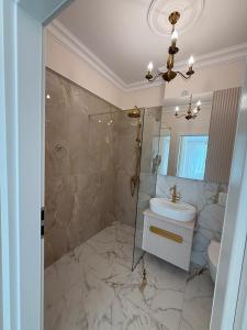 The Sun Building Rooftop Studio