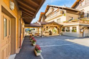 Hotels Logis Hotel & Spa Beau-Site : photos des chambres