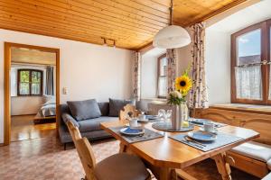 Alpaka Erlebnishof - 3hvězdičkové hotely ve městě Dinkelsbühl