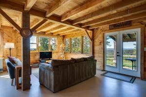 Unplug, Unwind and Explore Remote Vermont Cabin