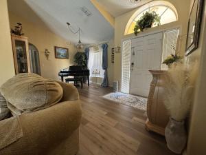 Conveniently Located Cozy Home