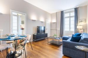 Domus San Carlo- Luxury apartment in Turins heart