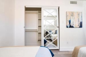 Stylish Downtown Apt - Workspace - Games - Parking