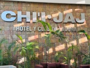 Chiijaj Hotel & Club De Laguna
