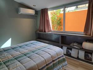 Entre faroles y vanguardia