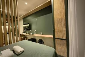 Botafogo Beach, shopping, bars and subway