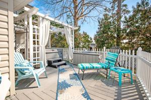 3BR Master Loft Master Suite 3 bath hot tub pets enclosed yard