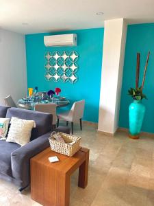 Spacious Pool Side Condo - SJD