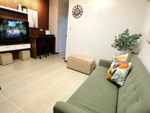 NEW 2-Bedroom 2-Bath Condo - Flair Towers, near Greenfield District, Ortigas