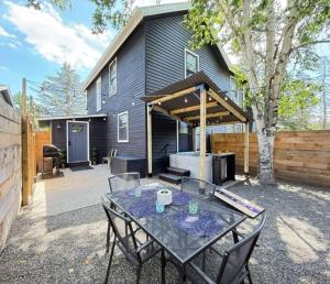 Chic Hudson Escape Pet Friendly Hot Tub